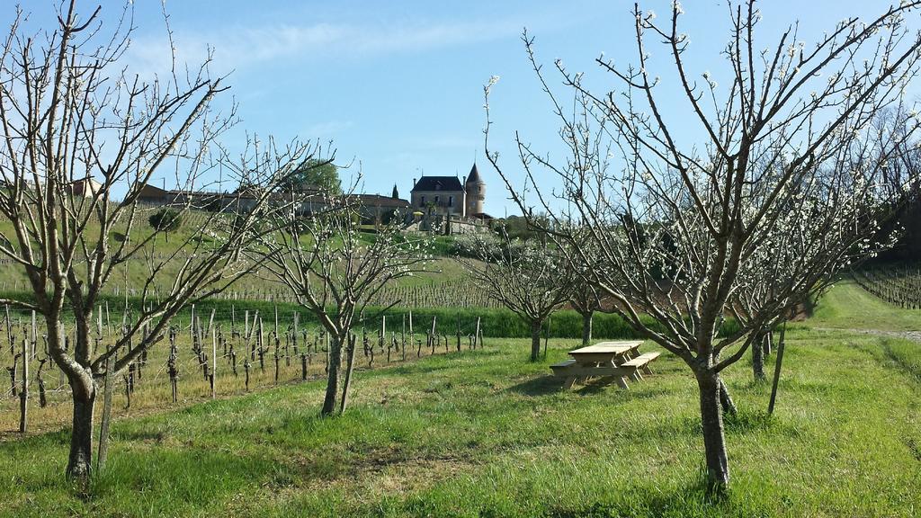 Chateau De La Grave Bourg-sur-Gironde Екстериор снимка